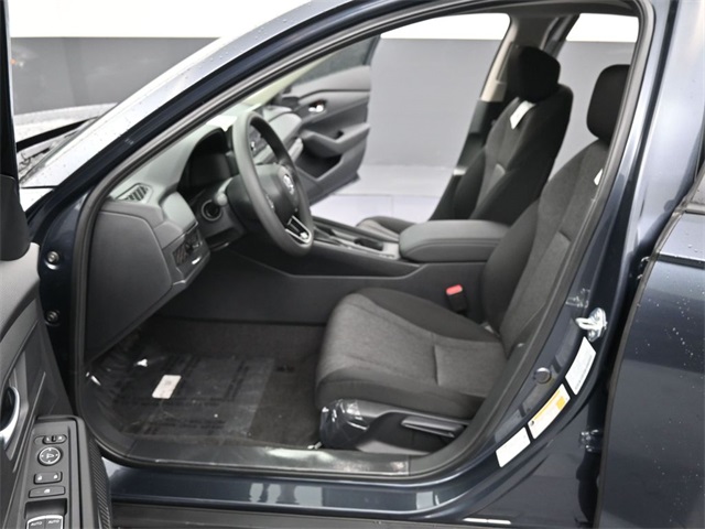 2025 Honda Accord LX photo 2