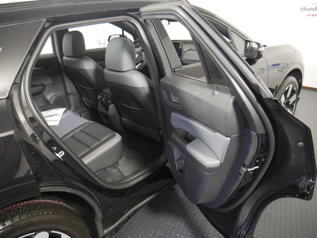 2025 Honda Prologue Elite Touring photo 8