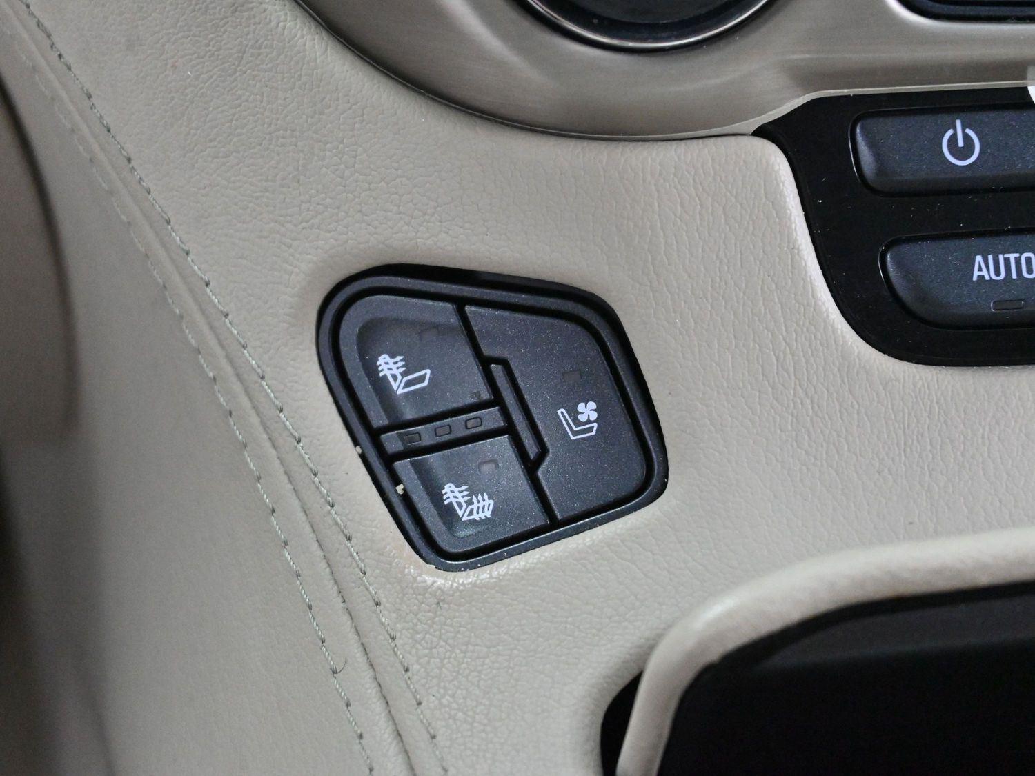2017 Gmc Yukon Denali photo 23