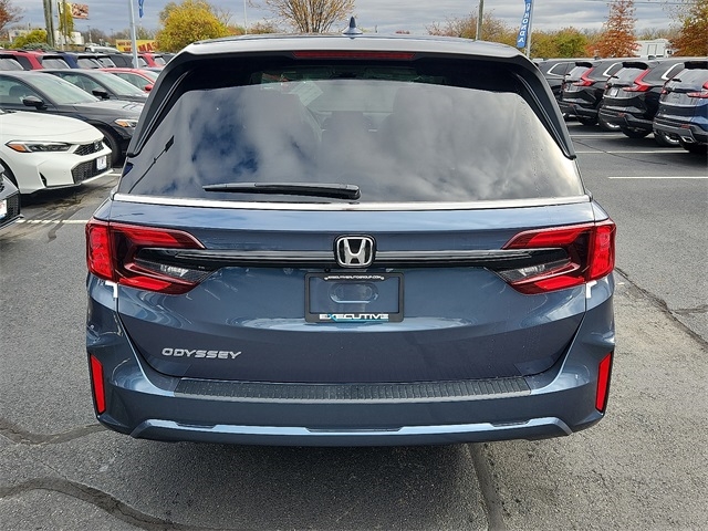 2026 Honda Odyssey EX-L photo 3