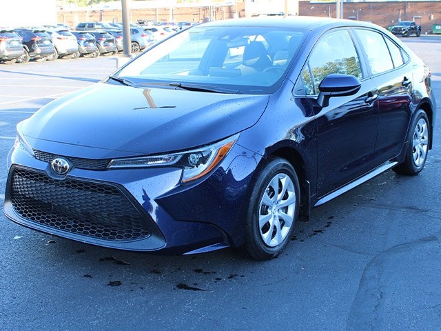 2022 Toyota Corolla LE photo 2