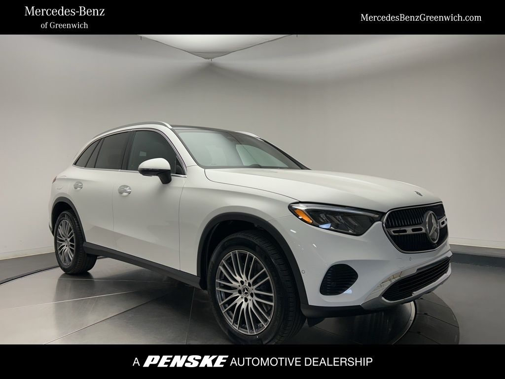 2026 Mercedes-Benz GLC Base's photo