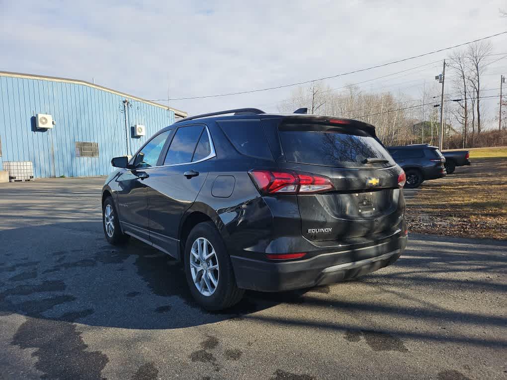 2023 Chevrolet Equinox LT photo 3