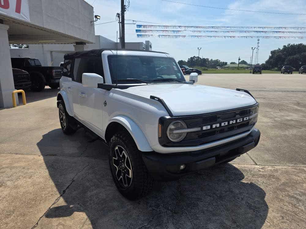 2022 Ford Bronco Outer Banks photo 7