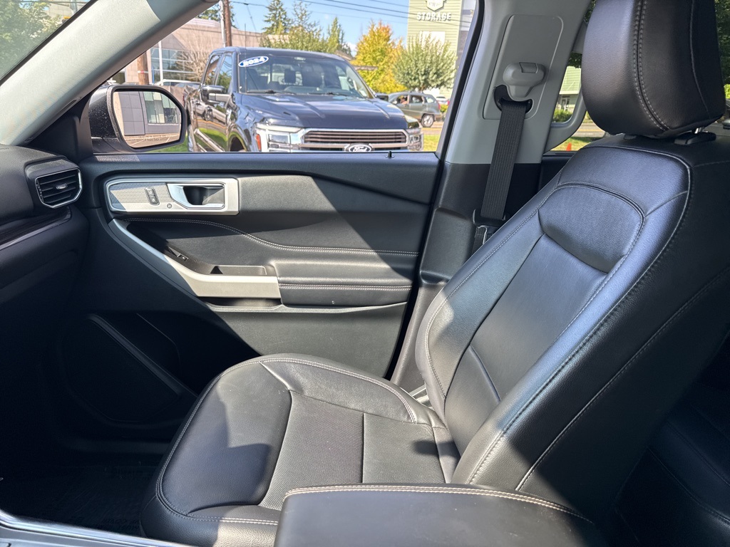 2022 Ford Explorer Limited photo 31