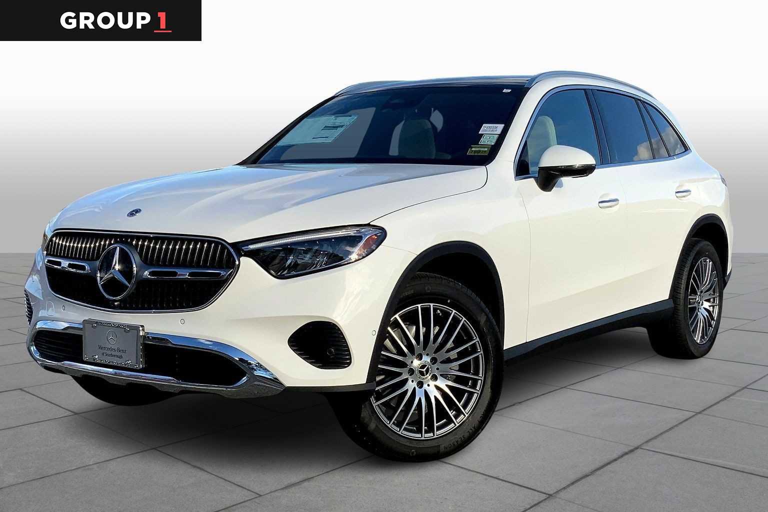 2026 Mercedes-Benz GLC Base's photo