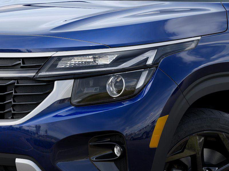 2026 Kia Seltos EX photo 9