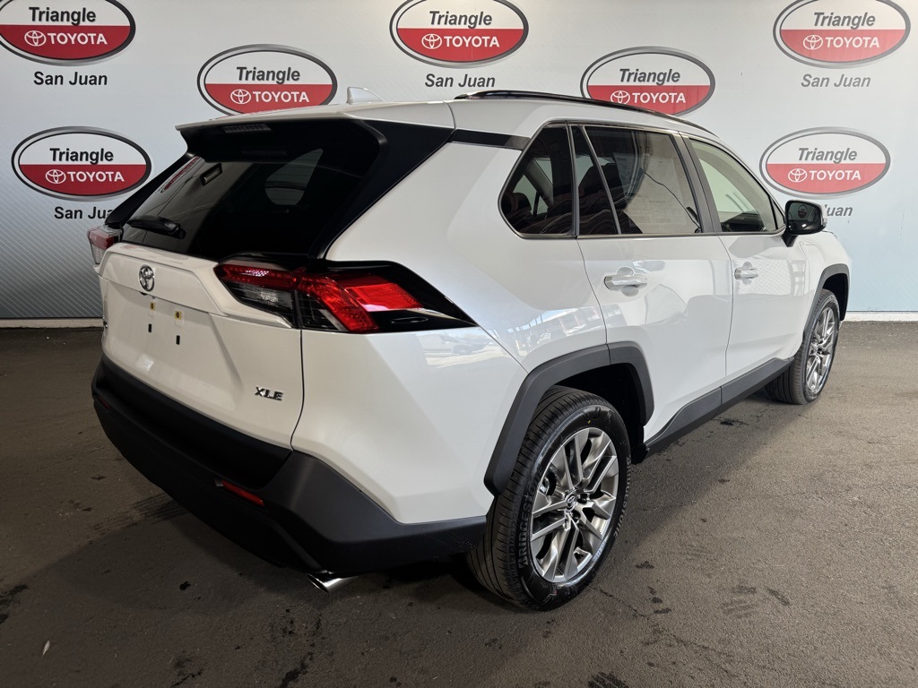 2025 Toyota RAV4 XLE Premium photo 4