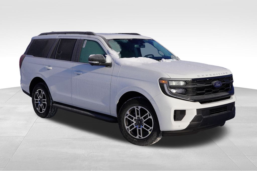 2025 Ford Expedition Active's photo
