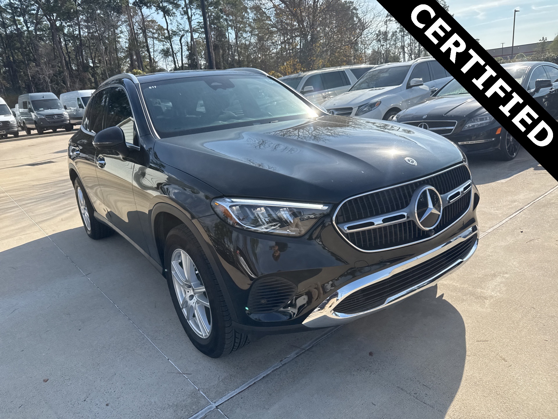 2025 Mercedes-Benz GLC Base's photo