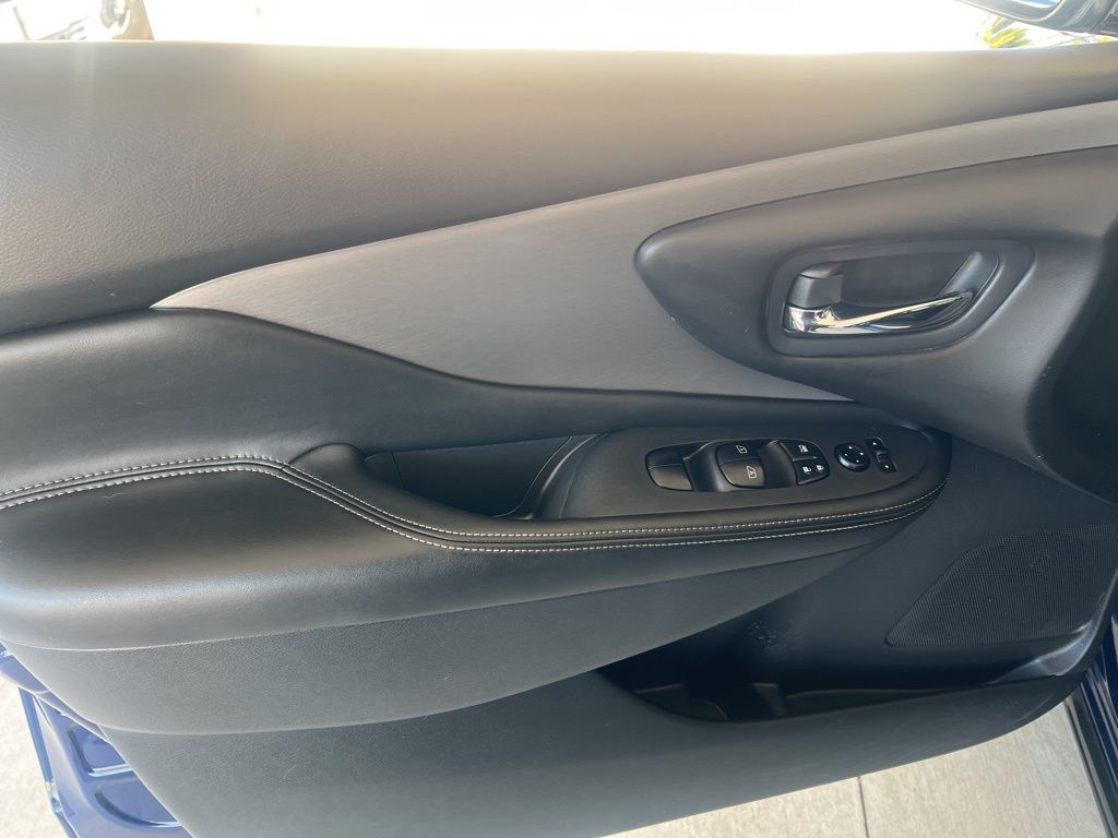 2019 Nissan Murano SV photo 7