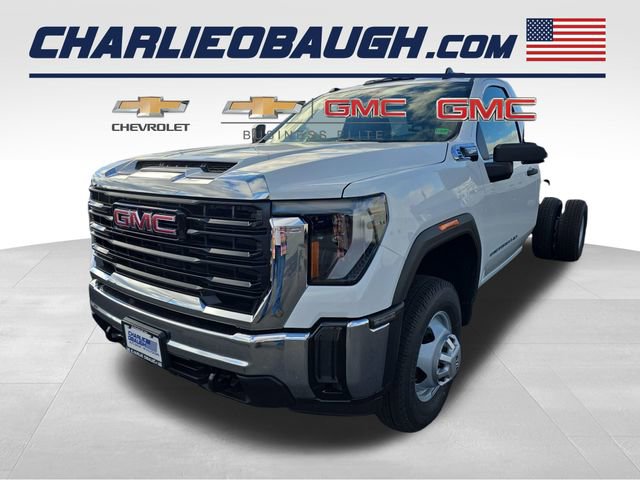 2026 GMC Sierra 3500 Chassis Cab Pro's photo