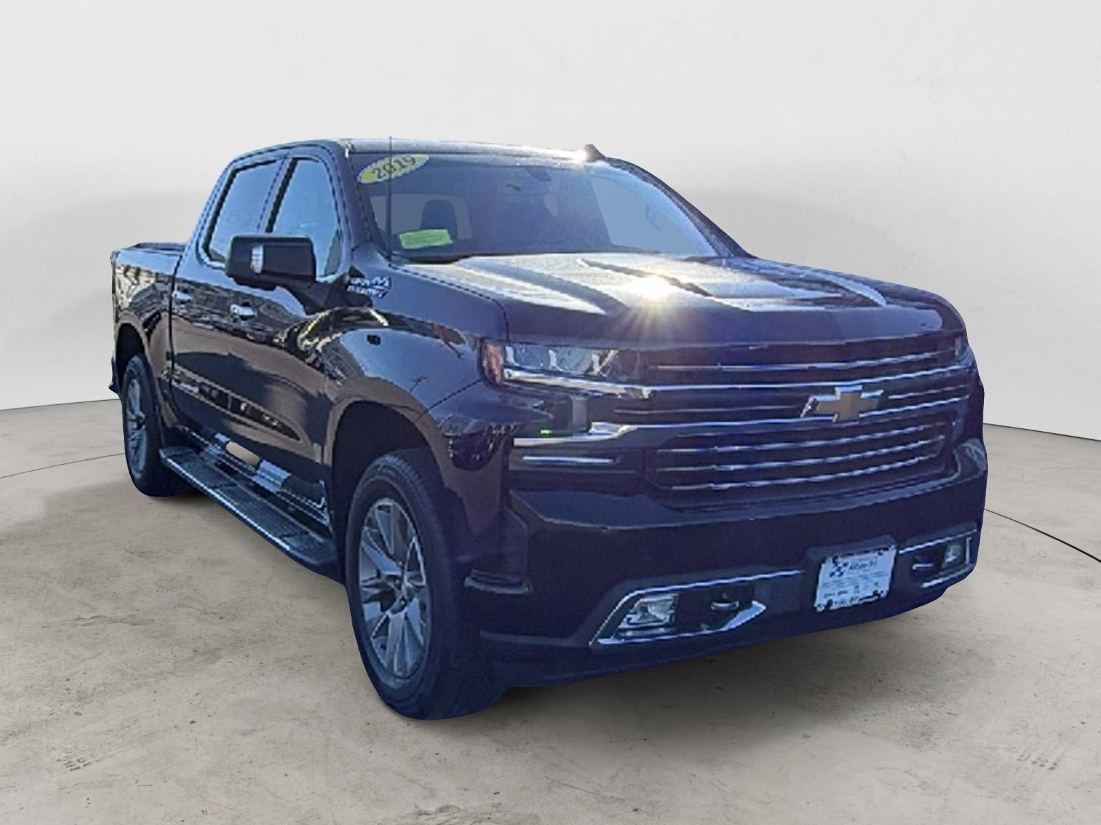 2019 Chevrolet Silverado 1500 High Country's photo