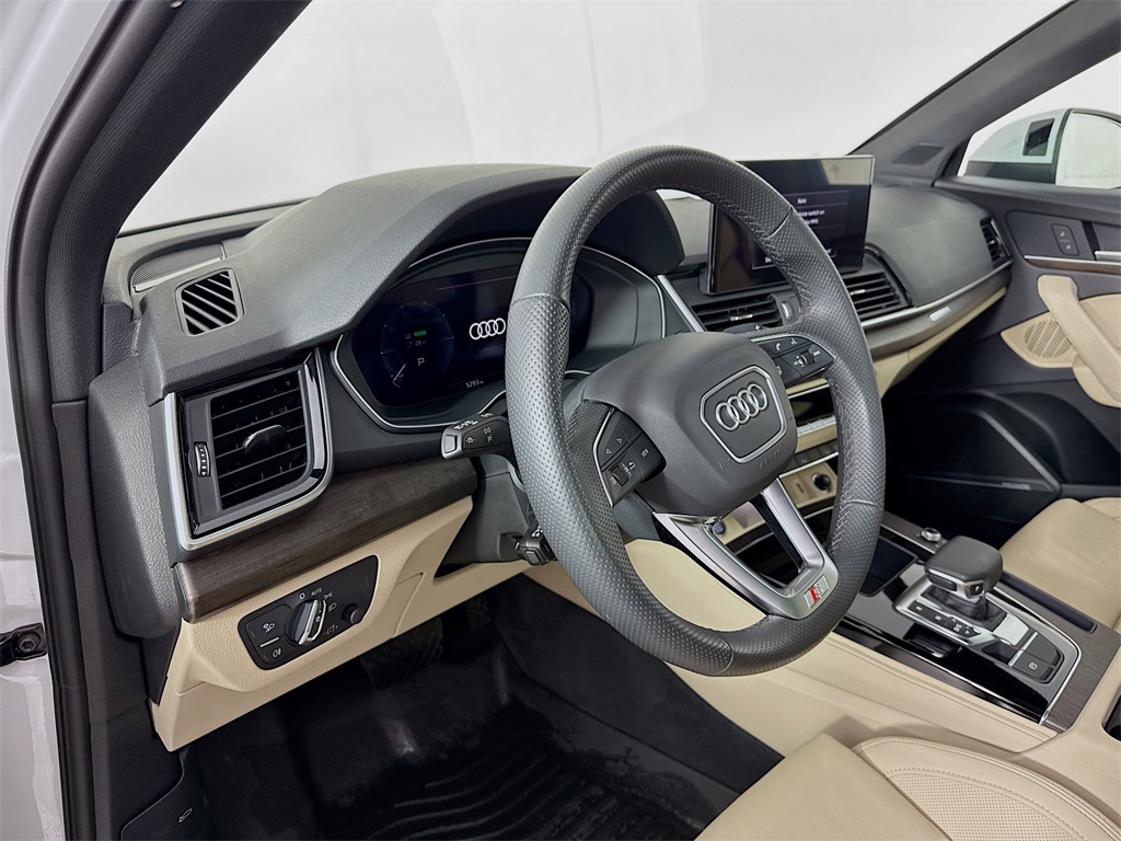 2024 Audi Q5 55 Premium Plus S line photo 4