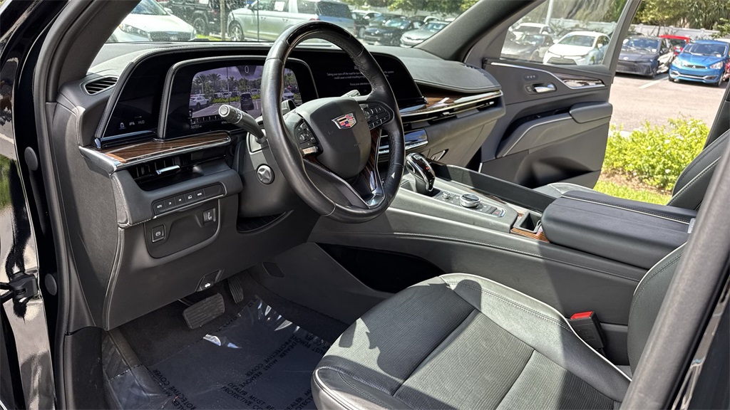 2023 Cadillac Escalade Premium Luxury photo 31