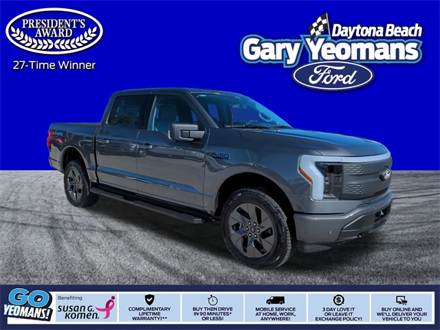 2025 Ford F-150 Lightning Flash's photo