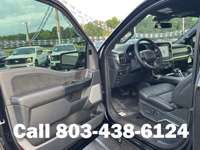 2025 Ford F-150 Platinum photo 4