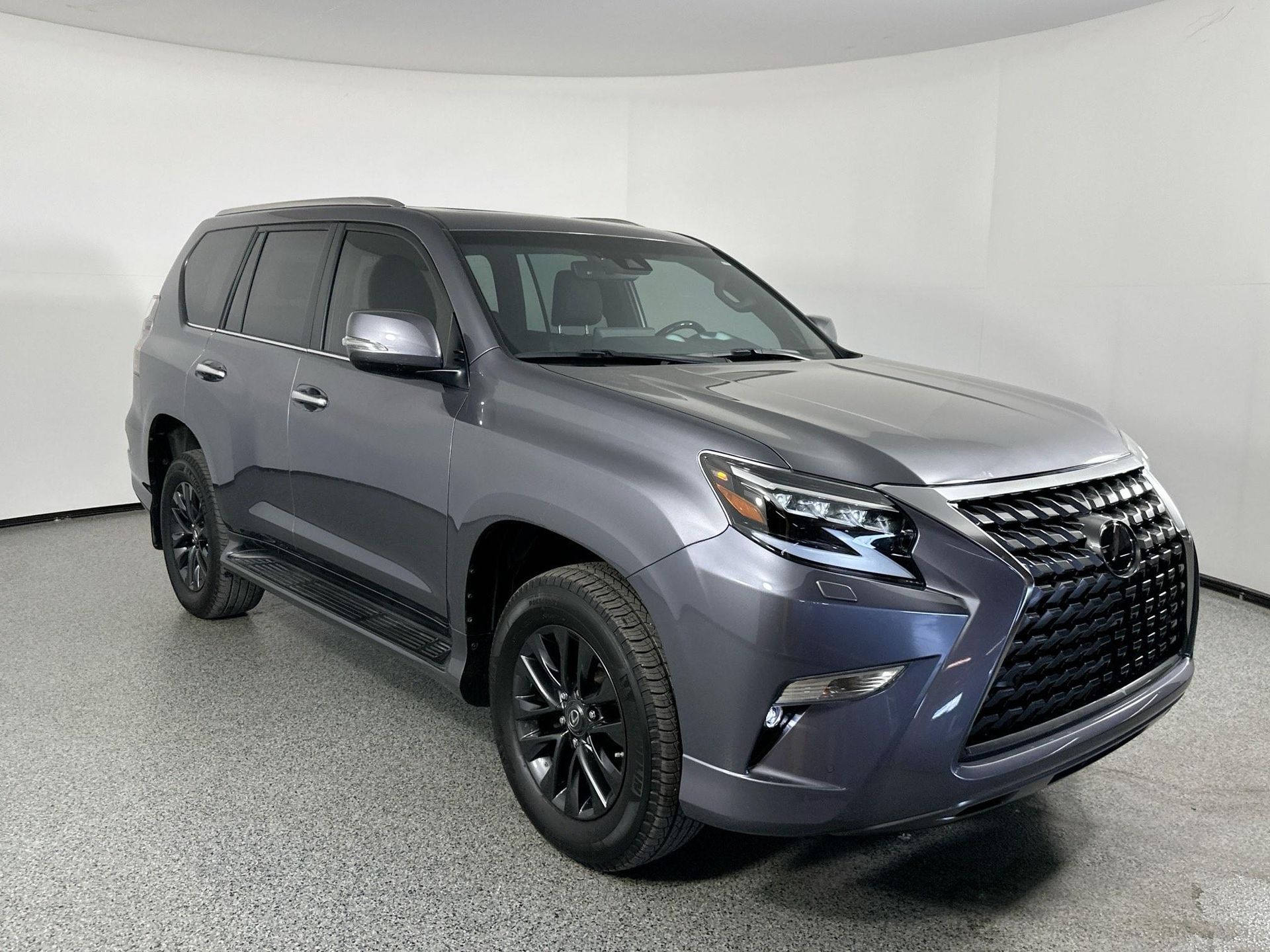2023 Lexus GX 460 photo 3