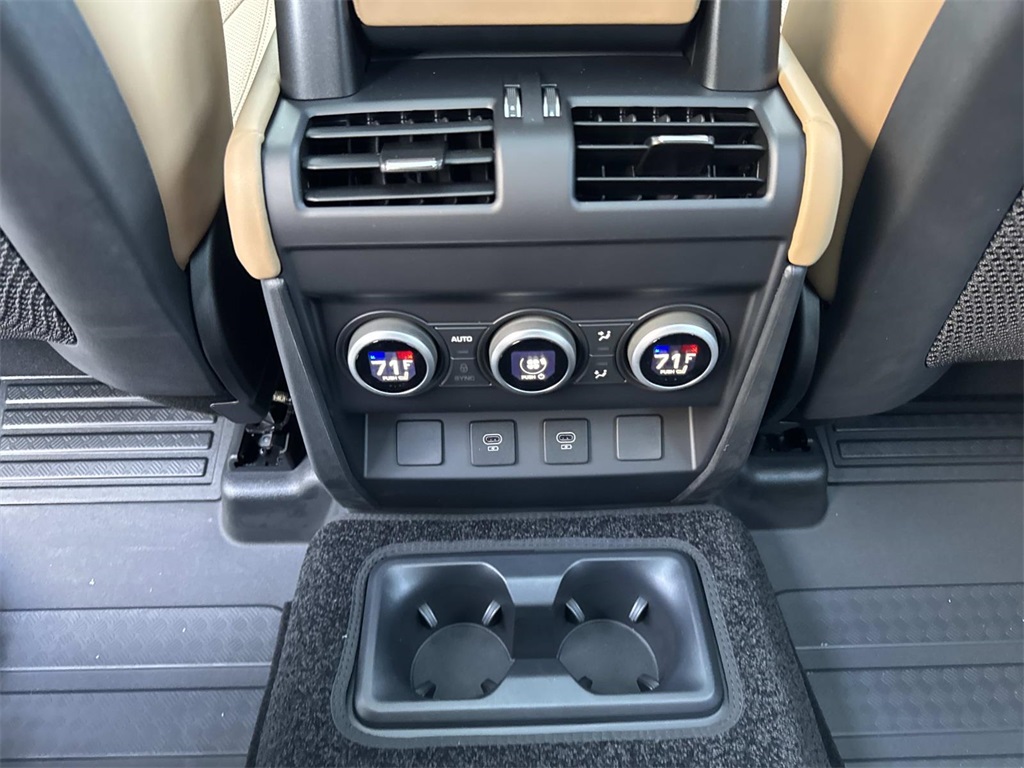 2025 Land Rover Defender 130 S photo 14