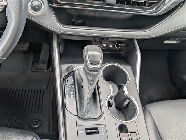 2021 Toyota Highlander XSE photo 21