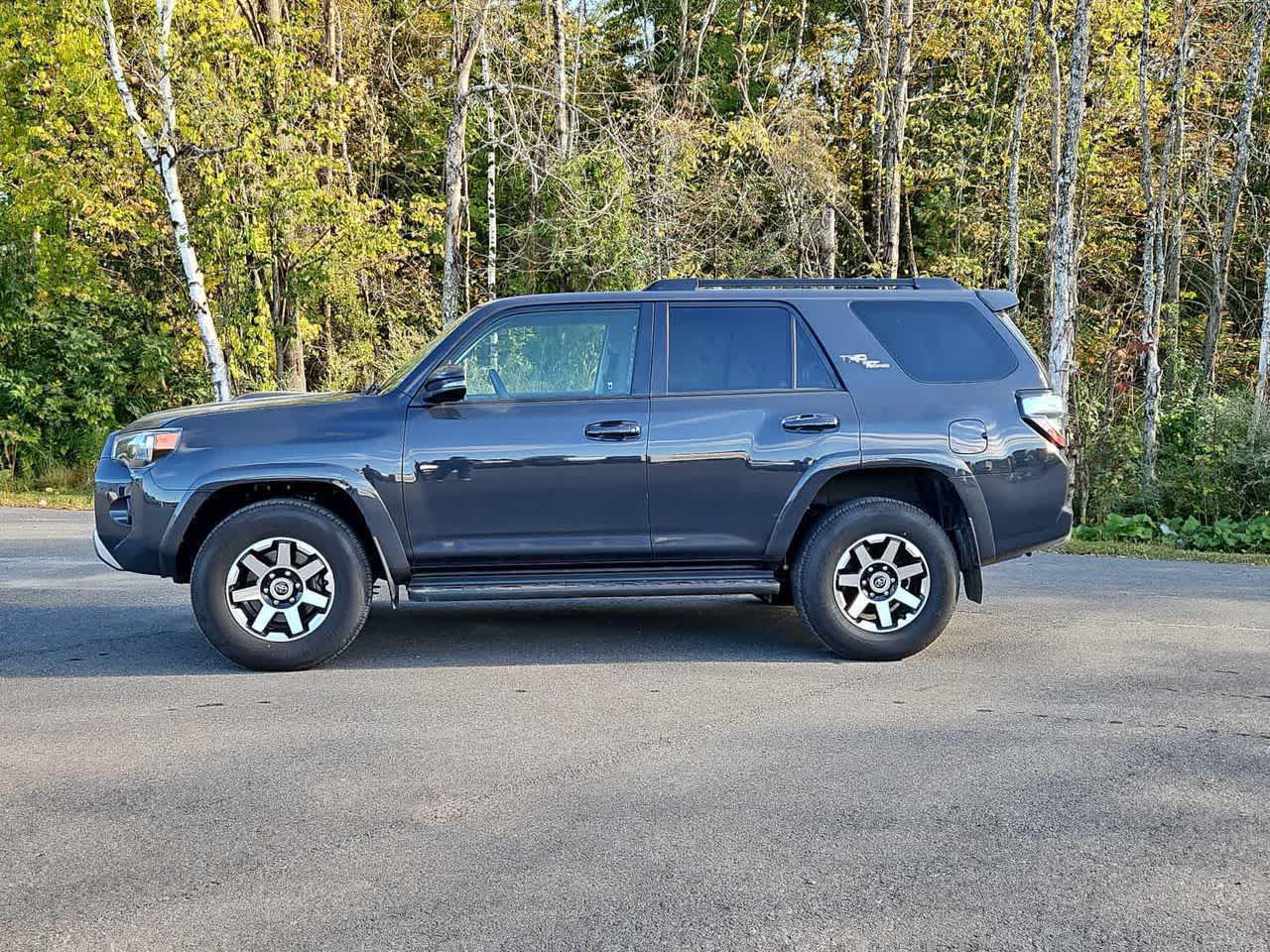 2024 Toyota 4Runner TRD Premium photo 2
