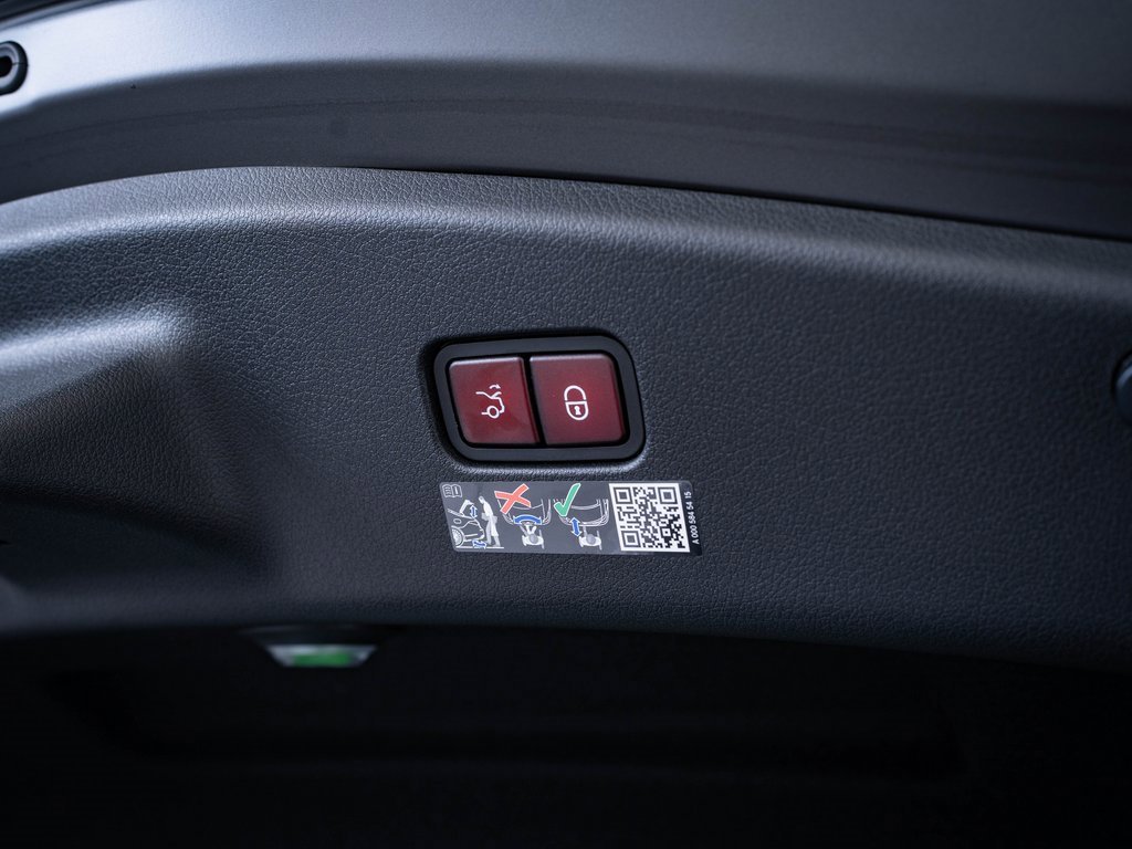 2026 Mercedes Benz CLE 53 AMG 4MATIC photo 32