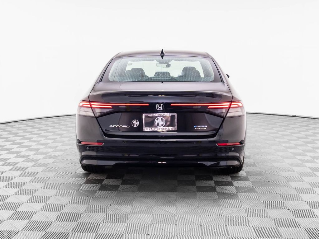 2025 Honda Accord Hybrid Touring photo 4