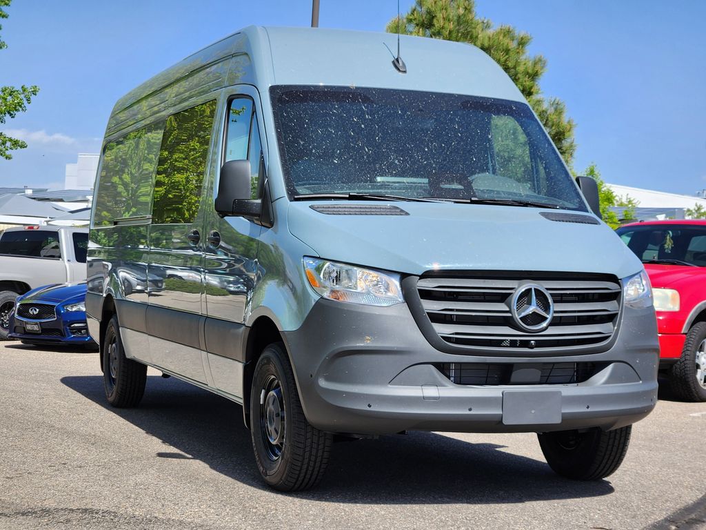 2025 Mercedes-Benz Sprinter Crew Van Base's photo