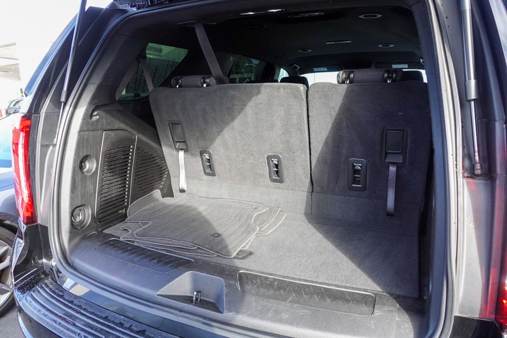 2022 Gmc Yukon SLE photo 29