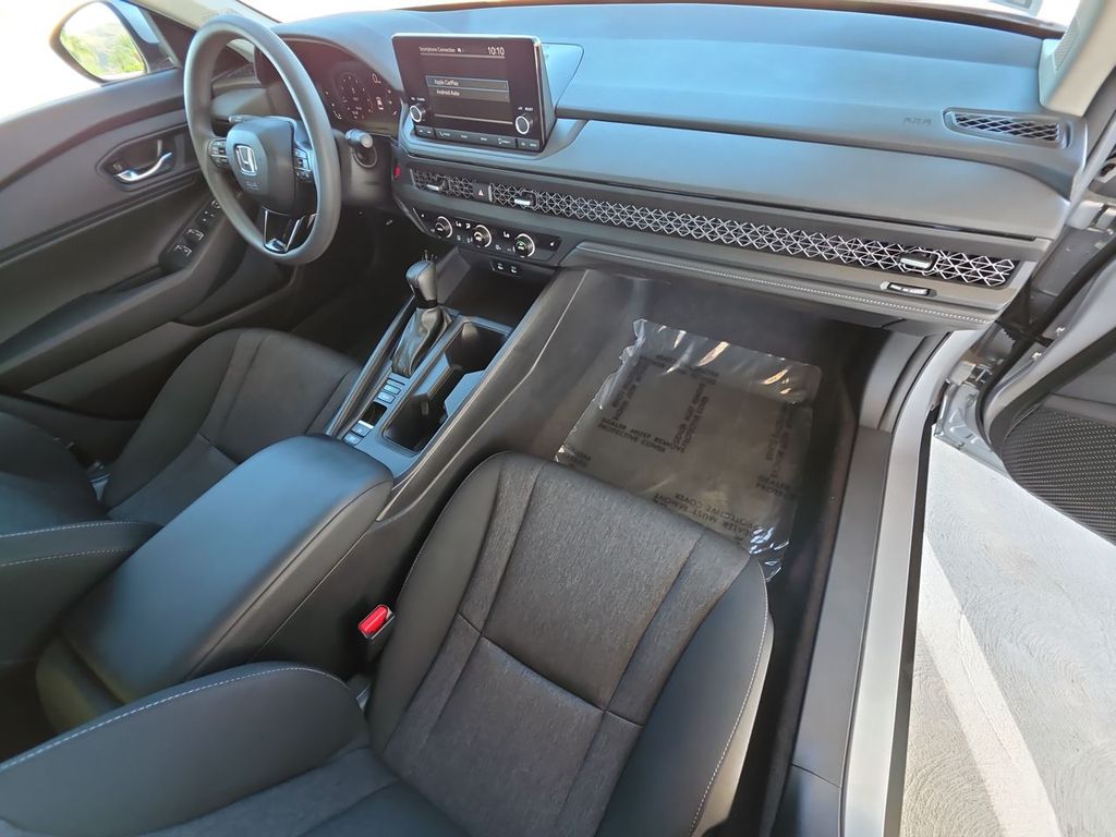 2023 Honda Accord EX photo 27