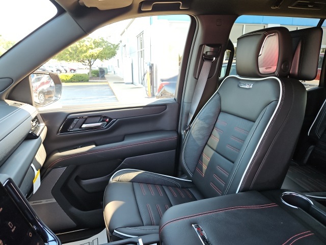 2025 Gmc Yukon AT4 Ultimate photo 33