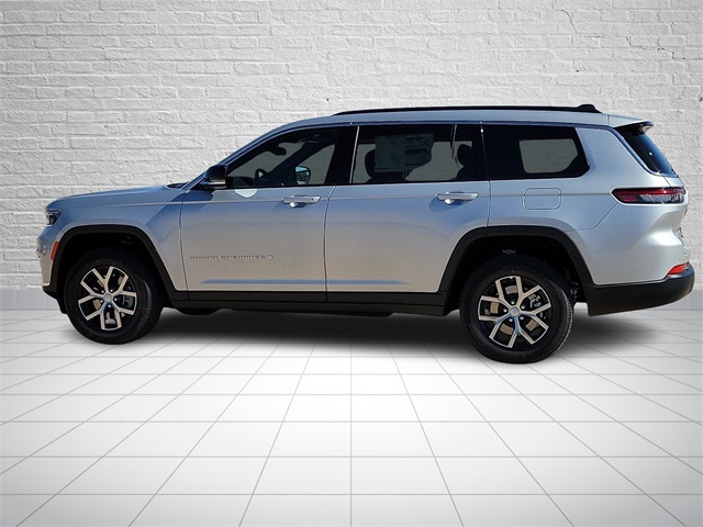 2025 Jeep Grand Cherokee Limited photo 2