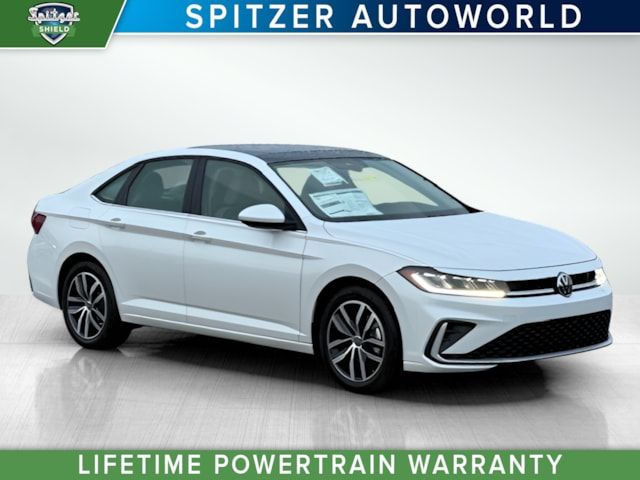 2025 Volkswagen Jetta SE's photo