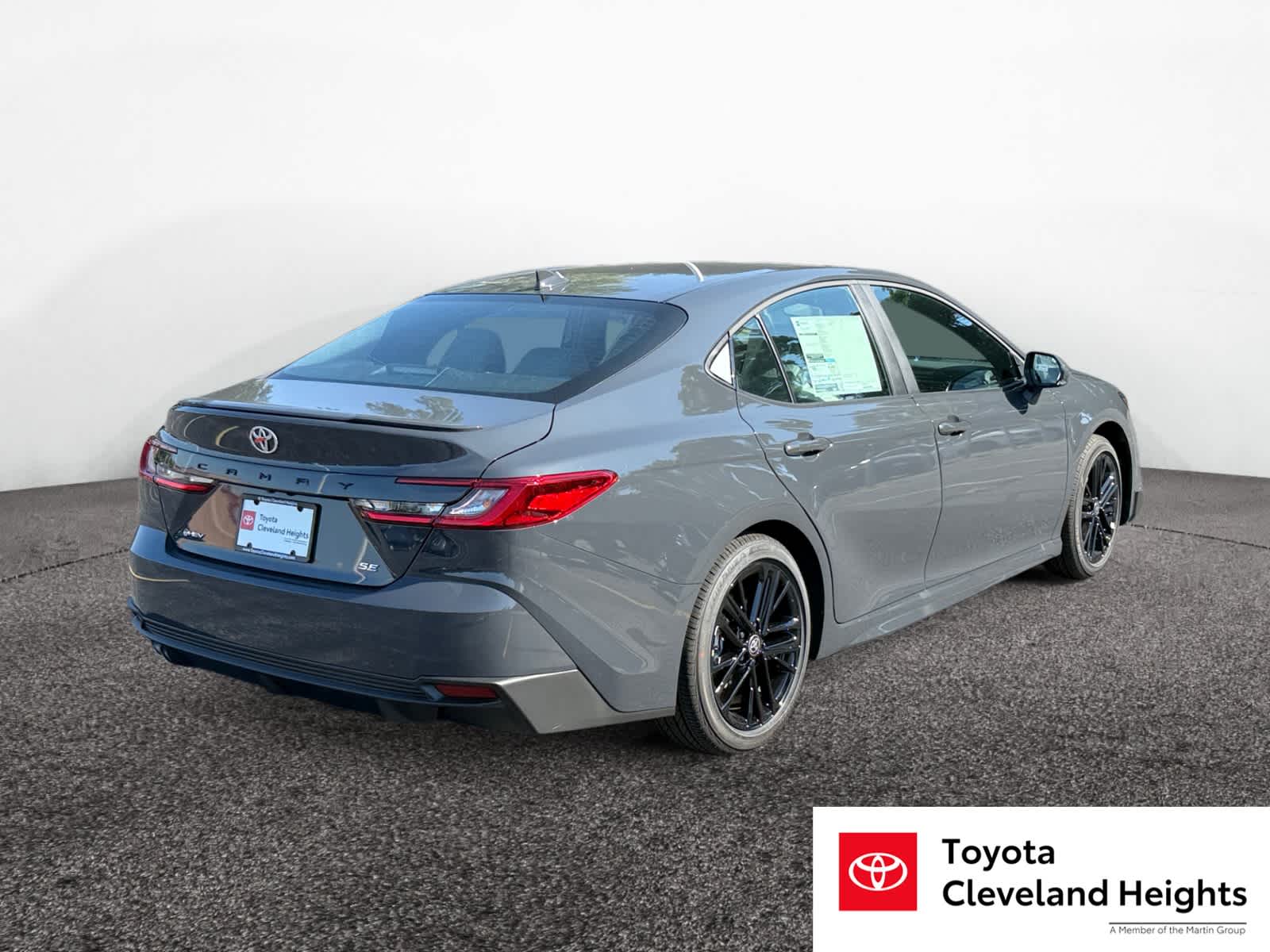 2026 Toyota Camry SE photo 5