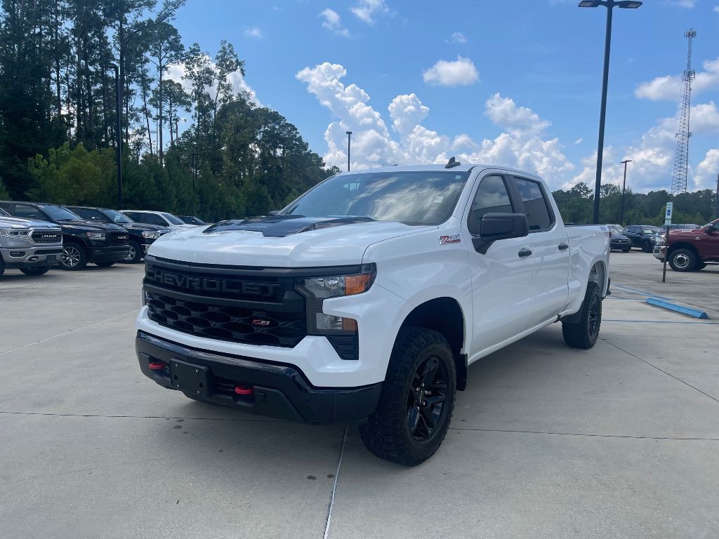 2023 Chevrolet Silverado 1500 Custom Trail Boss photo 3