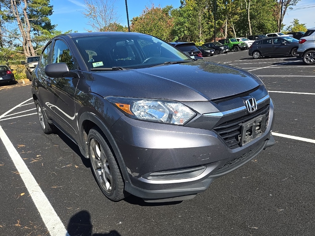2017 Honda HR-V LX photo 2