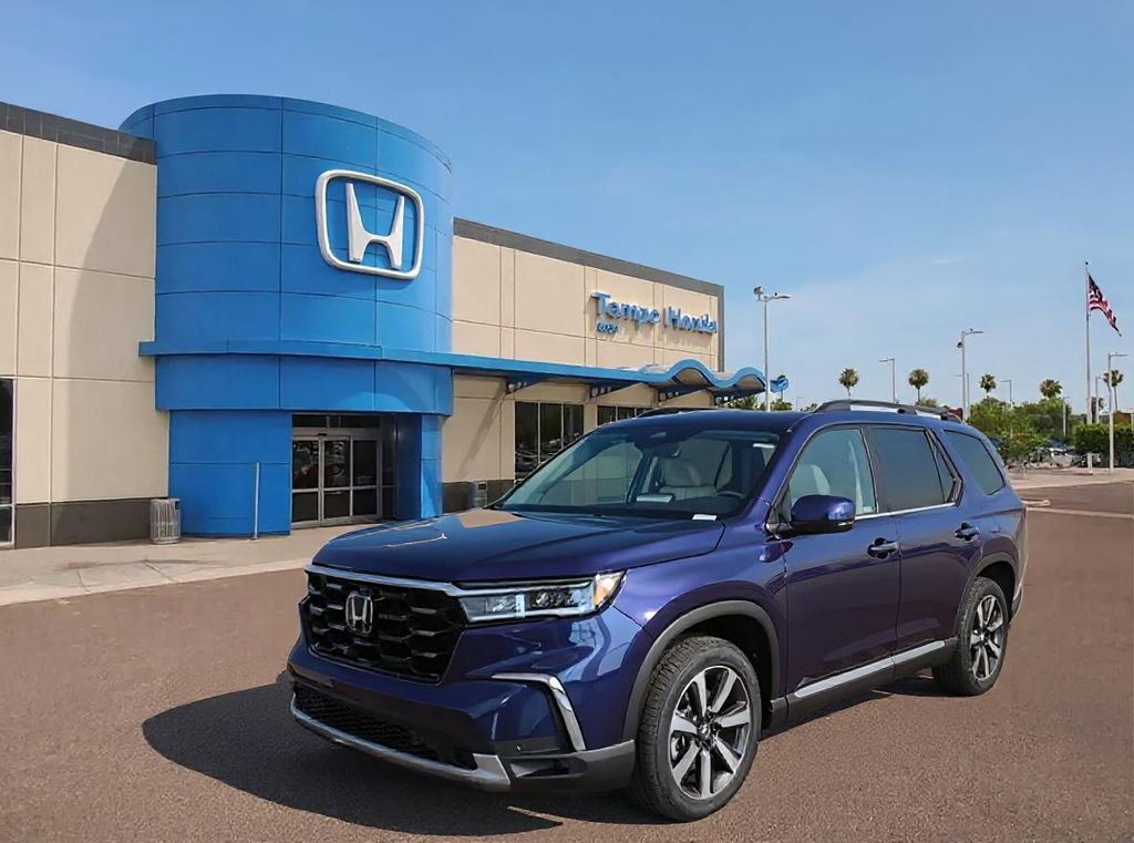 2025 Honda Pilot Touring's photo