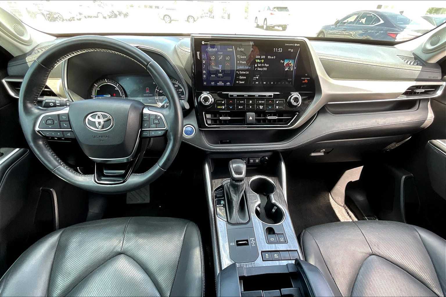 2021 Toyota Highlander Hybrid Limited photo 13