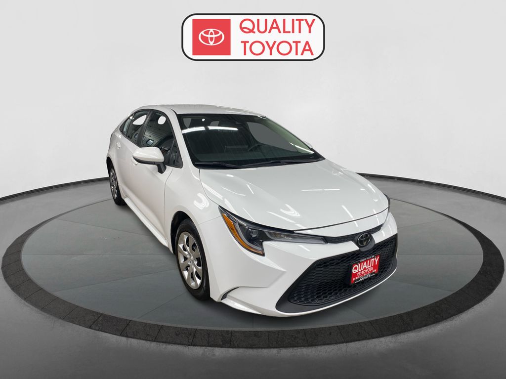 Used 2021 Toyota Corolla LE with VIN 5YFEPMAE9MP257883 for sale in Fergus Falls, Minnesota