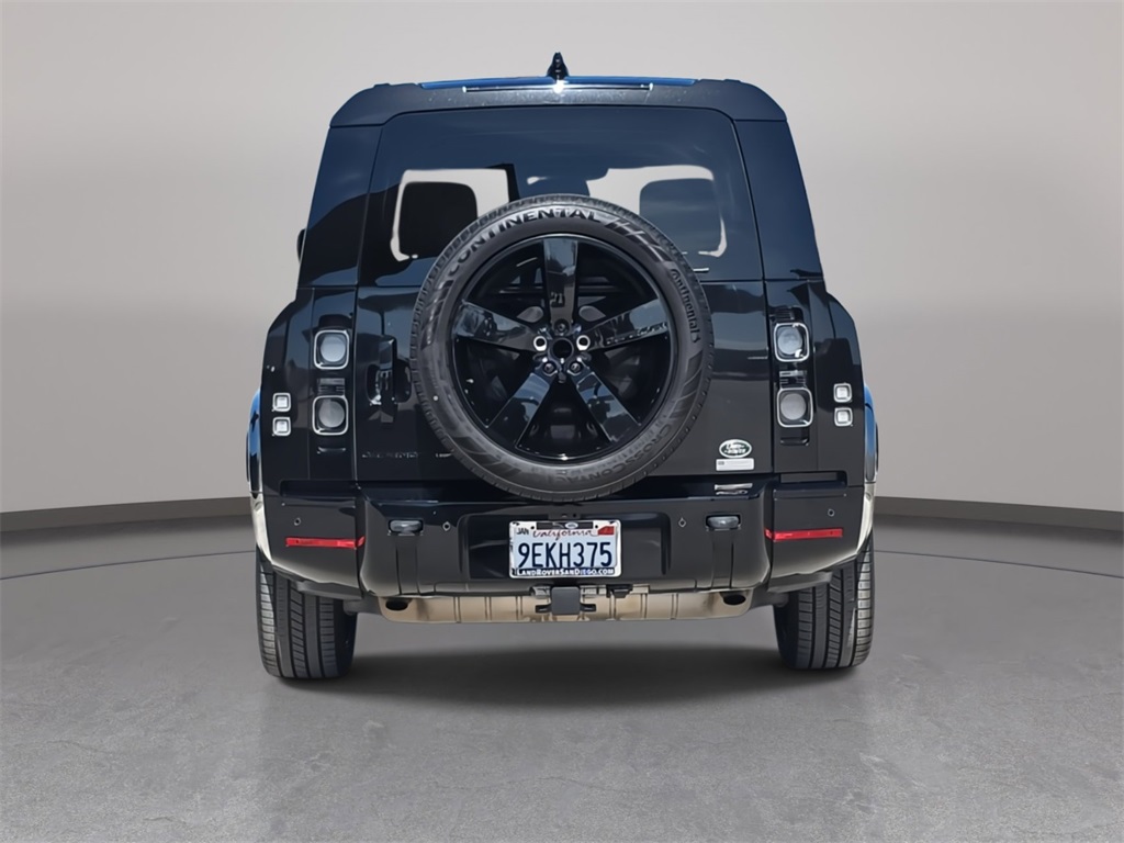 2023 Land Rover Defender 130 X photo 4