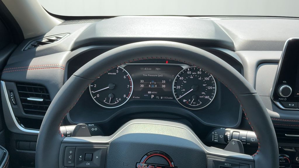 2026 Nissan Rogue SV photo 2