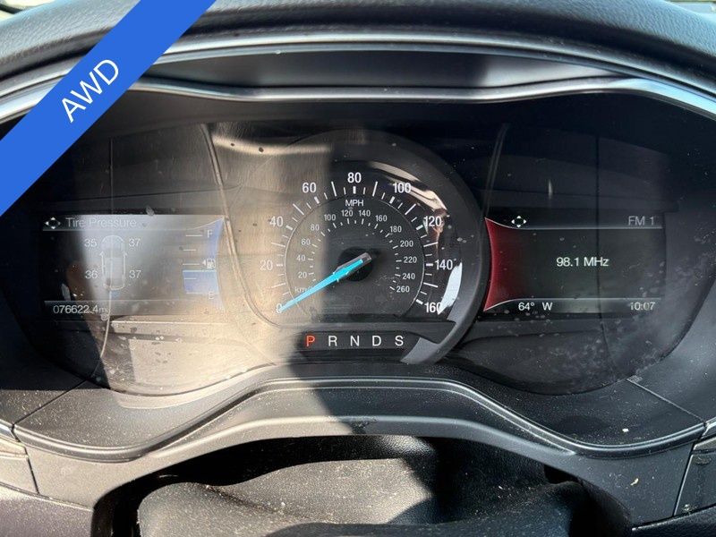 2020 Ford Fusion SE photo 18
