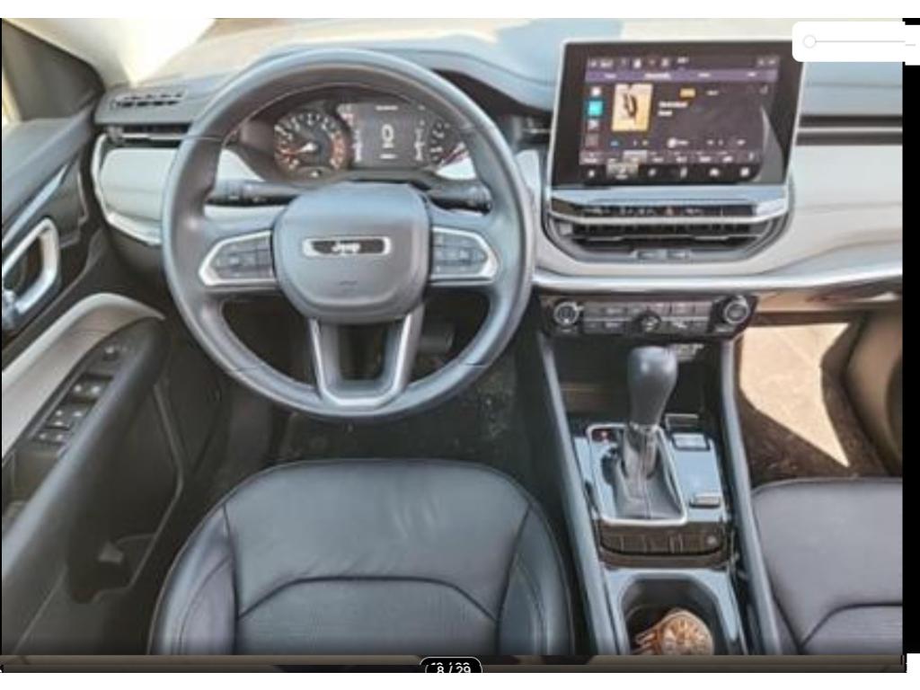2022 Jeep Compass Limited photo 3