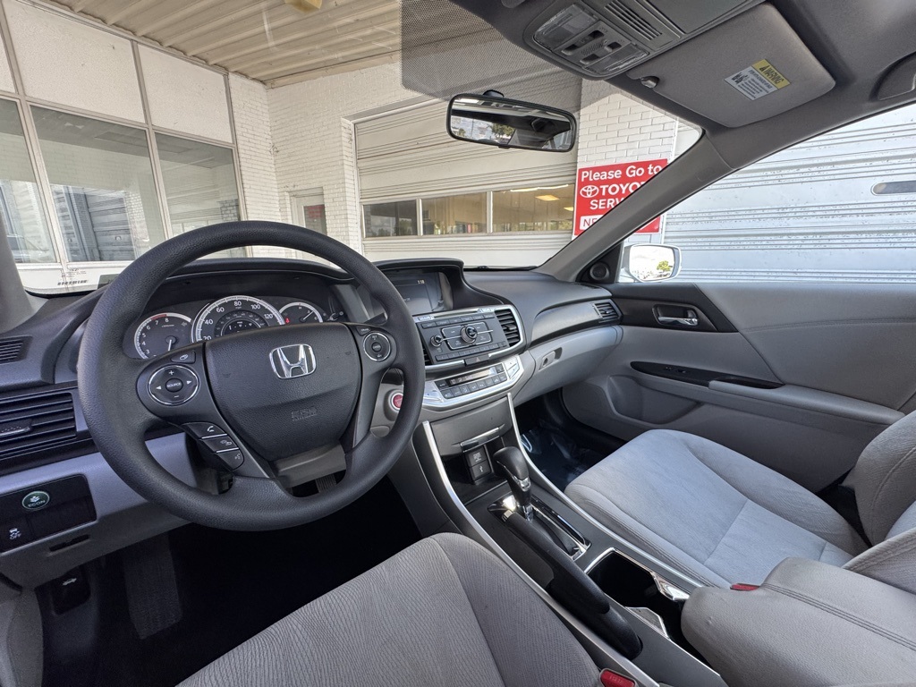 2015 Honda Accord EX photo 10