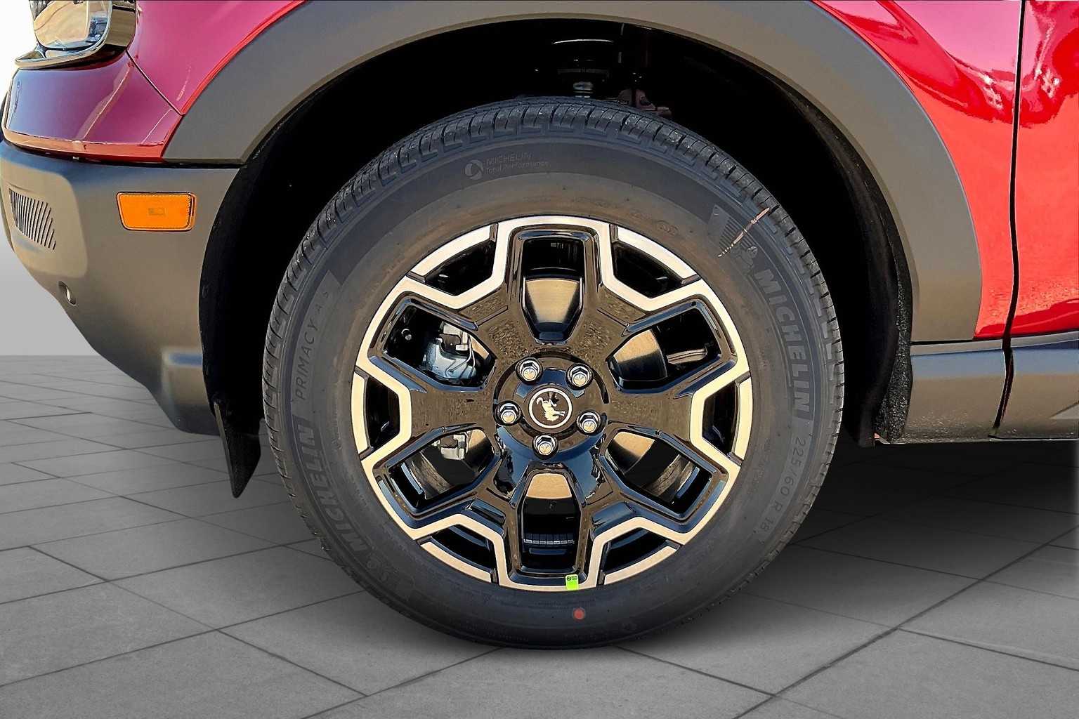 2025 Ford Bronco Sport Outer Banks photo 11