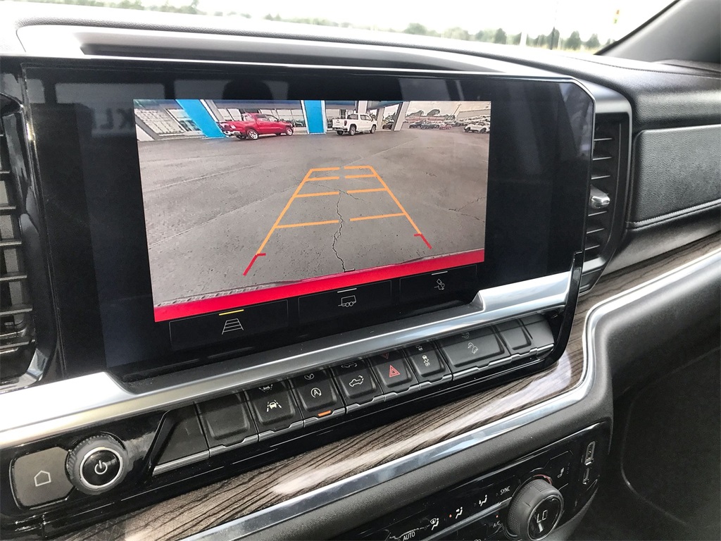 2024 Chevrolet Silverado 1500 RST photo 16