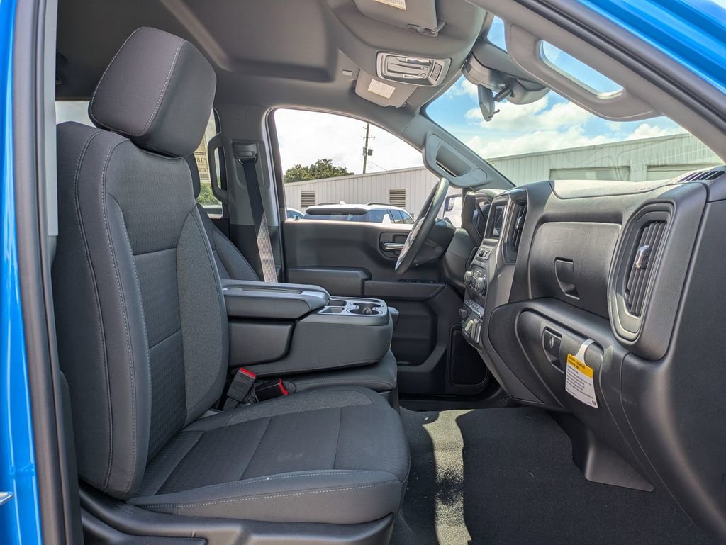 2025 Chevrolet Silverado 1500 Custom photo 25