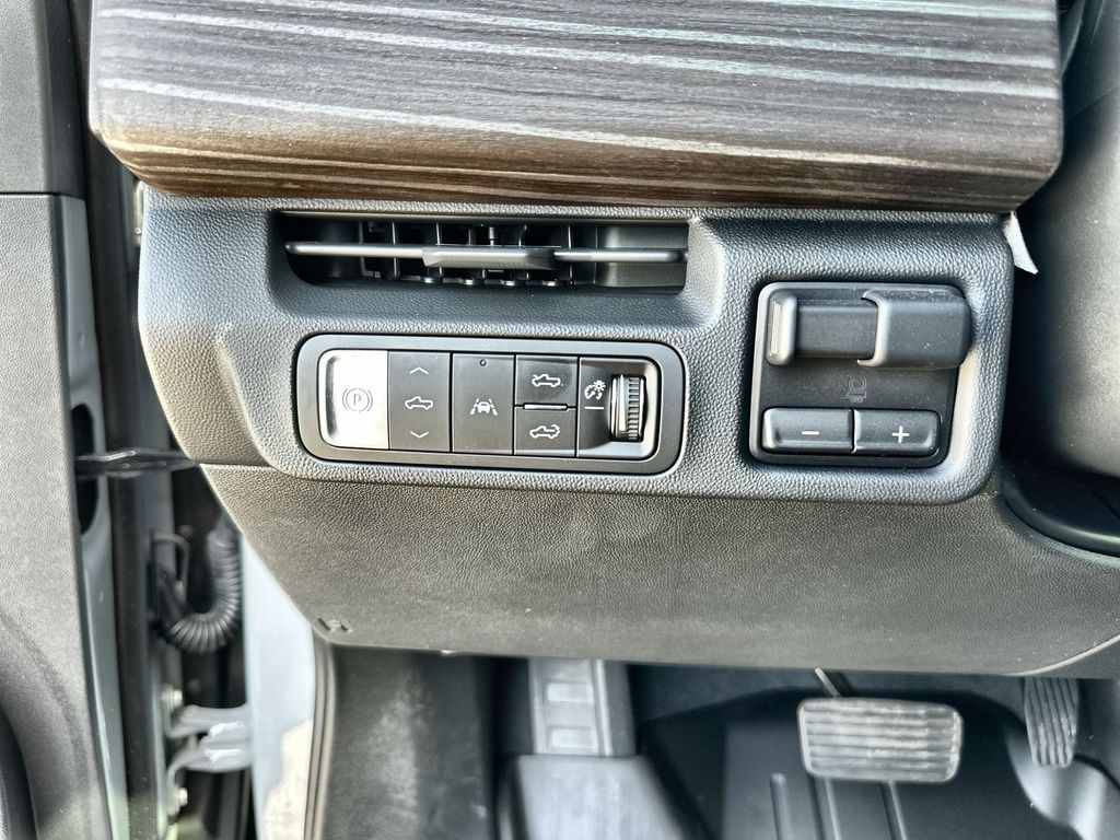 2024 Gmc Sierra EV Denali Edition 1 photo 17