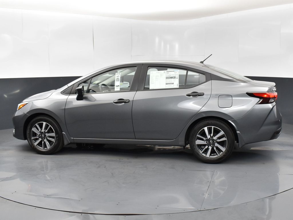 2025 Nissan Versa 1.6 S photo 5