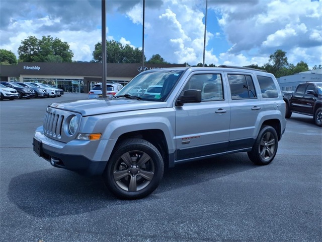 2017 Jeep Patriot 75th Anniversary Edition photo 2